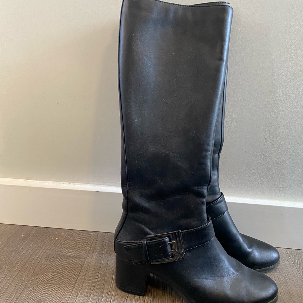Black Boots